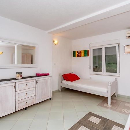 Apartmani Lira Sutomore Zewnętrze zdjęcie