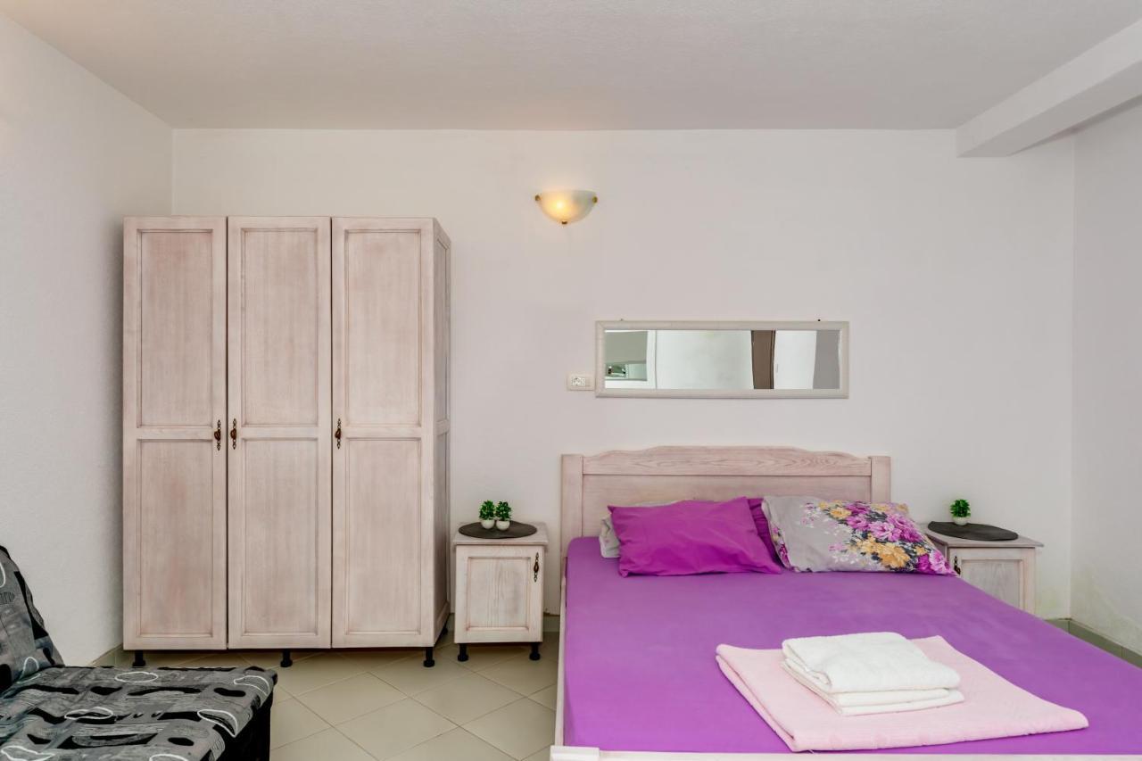 Apartmani Lira Sutomore Zewnętrze zdjęcie