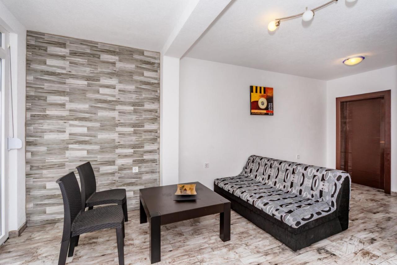 Apartmani Lira Sutomore Zewnętrze zdjęcie